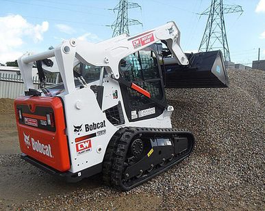 фото Аренда гусеничного мини-погрузчика Bobcat t590