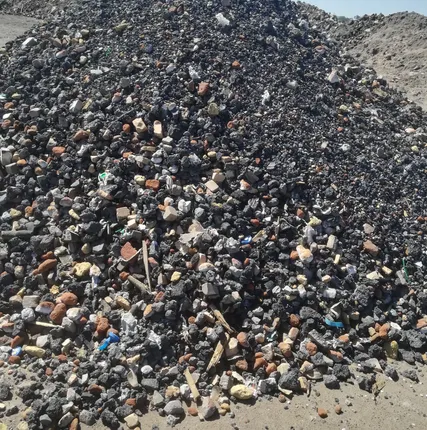 Фото №1 Щебень шлаковый 10-100 с боем шамотного кирпича