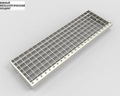 фото Ступени СР800 из решетчатого оцинкованного настила