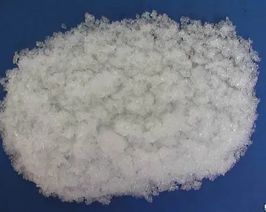 фото Тринатрийфосфат (98 % - белые
кристаллы)