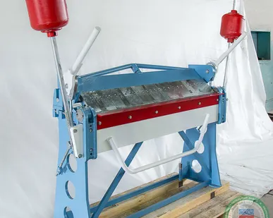 фото Листогиб ручной В1 2.5х1300