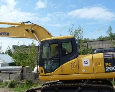 фото Аренда гусеничного экскаватора Komatsu PC200, Москва