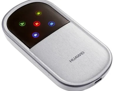 фото Wi-Fi роутер HUAWEI E5830