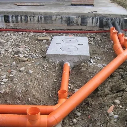 Фото №0 Укладка ПНД трубы Ду 29 мм