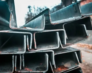 фото Швеллер гнутый 120 x 80 x 4