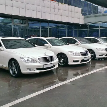 Фото №0 Аренда Мерседес 221