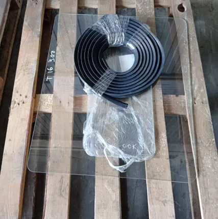 Фото №1 Стекла на трактора Т16. Т25. Т40. Т30А80. ВТЗ 2048. Агромаш 30ТК-85ТК