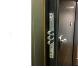 Фото №0 Ремонт замка двери