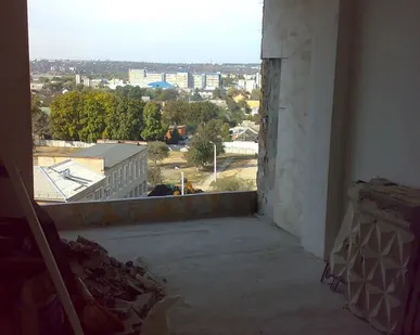 фото Алмазная резка балконных ограждений, перил, проемов