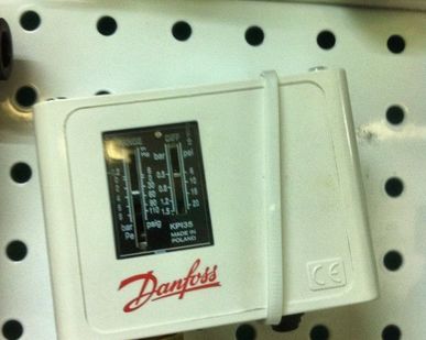 фото Промышленное реле давления Danfoss KPI 35