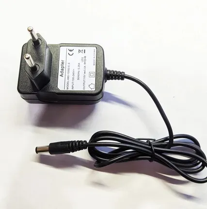 Фото №0 Зарядное устройство Baofeng UV-5R