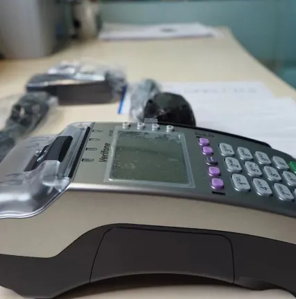 Фото №3 Стационарный POS-терминал Verifone VX520 (Б/У)
