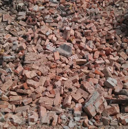 Фото №0 Бой кирпича