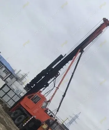 Фото №0 Аренда сваебойной установки Liebherr LHR 100, Сургут