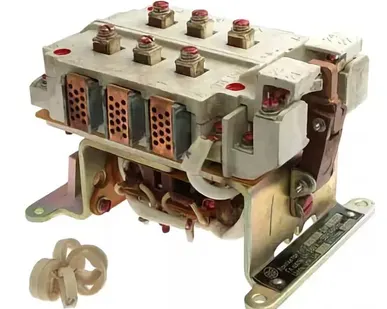 фото Контактор КНТ 031 МД