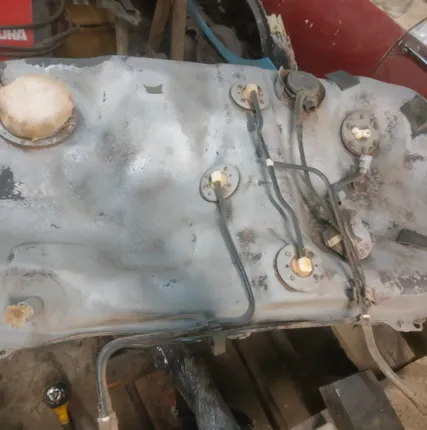 Фото №3 Ремонт бензобаков пластиковых в СПБ. Ремонт бензобаков железных в Московском районе СПБе