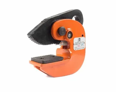 фото Захват горизонтальный DHQA (г/п 1,0 т, лист 0-30 мм)