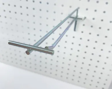 фото Крючок на перфорацию одинарный с ценникодержателем L=250мм, d=5мм, шаг 50мм, цинк