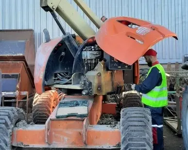 фото Ремонт ножничных и коленчатых самоходных подъемников