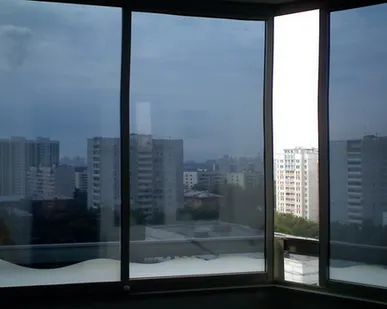 фото Окно пластиковое тонированное
