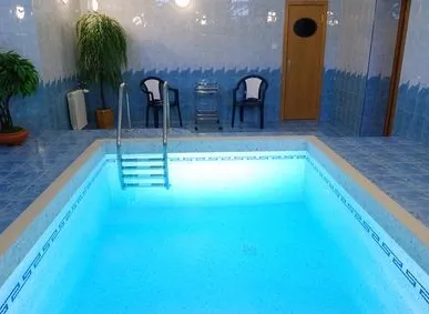 фото ЧИСТКА БАССЕЙНОВ