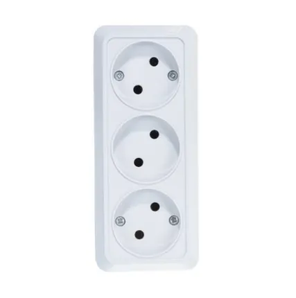 Фото №0 UNIVersal Розетка 3-м ОП Олимп 16А IP20 б/з белая 1160 UNIVersal