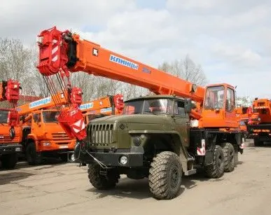 фото Автокран КС 55713-3К-1 на шасси УРАЛ-5557 (6х6, г/п 25 тн, вылет 21 м)