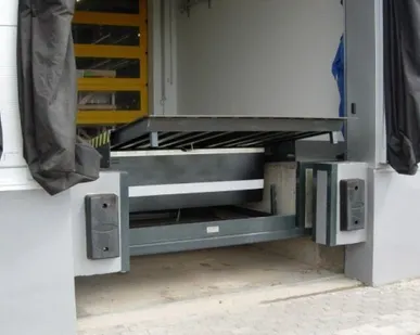 фото Уравнительные платформы с выдвижн. аппарелью DSI с нагрузкой 10000 кг