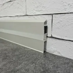 фото Плинтус светодиодный из алюминия BIL 70 K