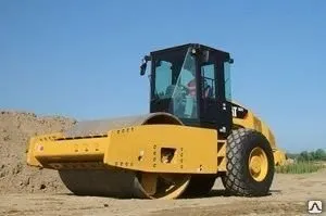 фото Аренда катка грунтового Caterpillar CS-76