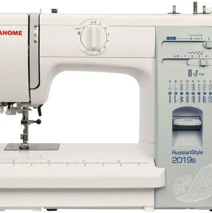 Фото №0 Швейная машина Janome RussianStyle 2019S, белый