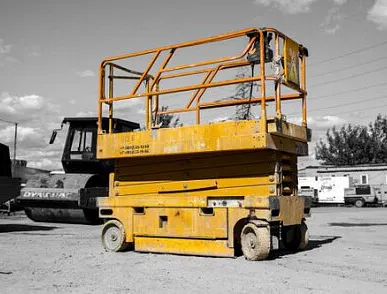 фото Аренда ножничного подъемника Haulotte Compact 12