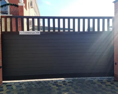 фото Ворота из сендвич панелей откатные на консоли