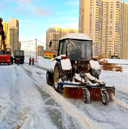 Фото №0 Механизированная чистка территории от снега