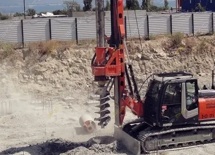 Фото №0 Аренда бурового станка для устройства свай Sany SR200C, Грозный