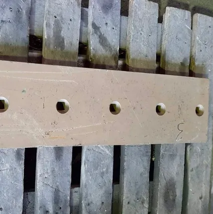 Фото №0 Нож средний 9183810 (Сталь 45) для спец техники Liebherr PR 724; 732