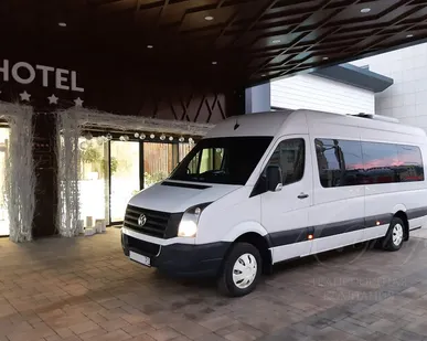 фото Volkswagen Crafter (белый, 20 мест)