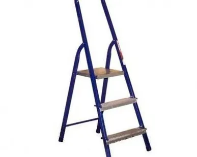 фото Стальная стремянка Алюмет ML 8303