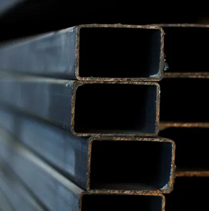 Фото №0 Труба прямоугольная 25х10х2,5 мм 09Г2С ГОСТ 8645-68