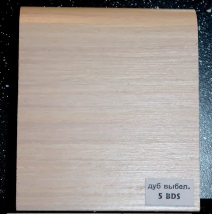 Фото №0 Плинтус шпонированый " Дуб выбеленный 5 BDS" 83х19х2400мм