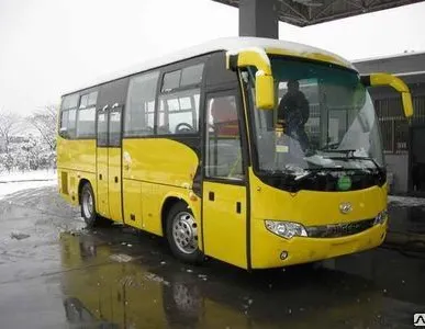 фото Автобус пригородный HIGER 6826