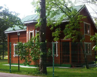 фото Заборы и ограждающие конструкции