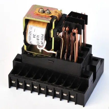 Фото №0 Реле РПУ2 -220В 4з+4р