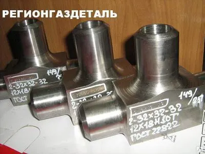 Фото №0 Тройник нержавеющий 2-32х32