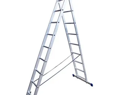 фото Лестница алюминиевая двухсекционная 7 ступеней