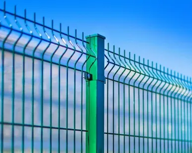 фото 3D забор из сетки гиттер