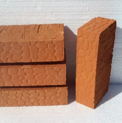 Фото №0 Кирпич керамический одинарный полнотелый М100 (250х120х65мм)