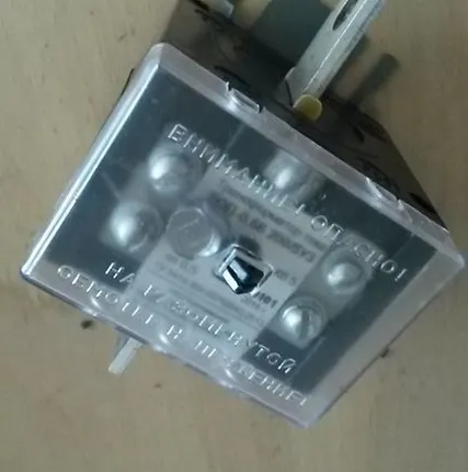 Фото №0 Трансформатор тока ТОП-0,66 (Т-0,66) 200/5 0,5 АЭЗ.