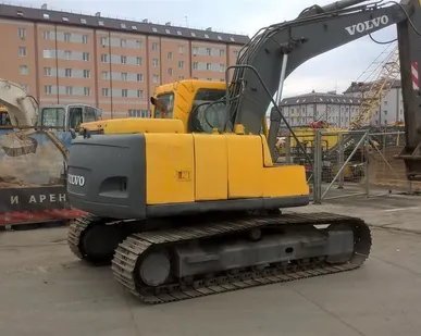 фото Услуги гусеничного экскаватора
