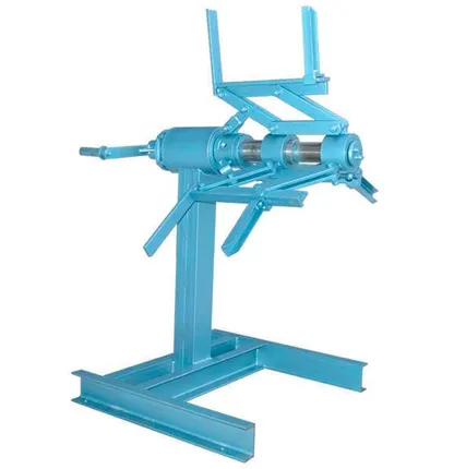 Фото №0 Разматыватель рулона консольный КР-2,0 ( рулон до 2-х тонн, ширина 350мм)